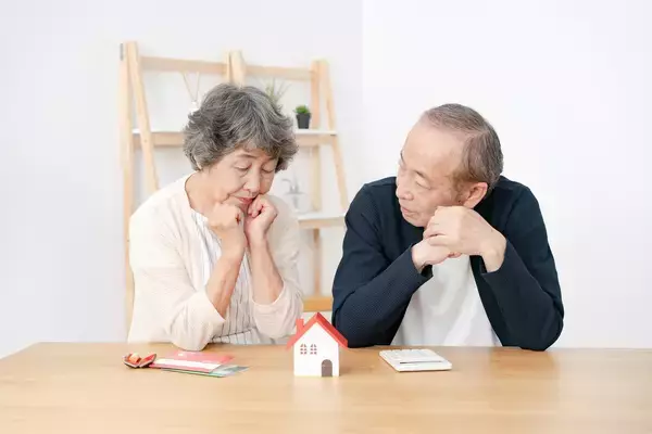 「早めに完済してよかった」「もっと早く返せば…」住宅ローンを完済した人に聞いた“今だから言えること”