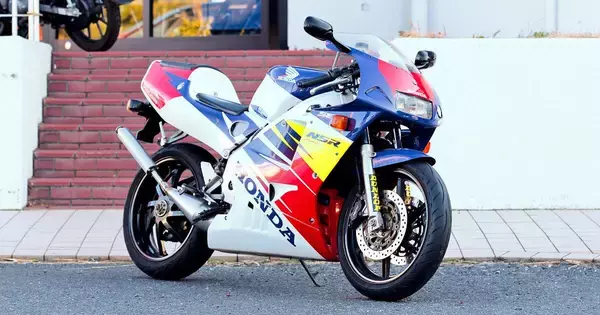 93年式 NSR250R SE MC28 カードキー PGM Ⅳ メモリーカード（バイク 