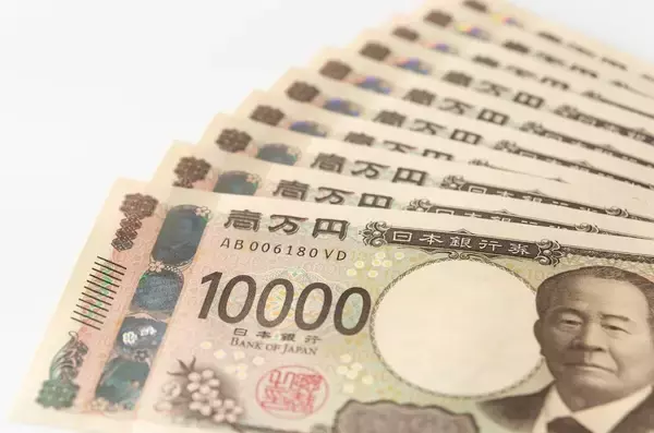 会社を辞めずに最大10万円戻る! 働きながら使える教育訓練給付金の活用術