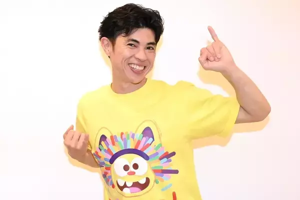 芸能界の強者には勝てない――小島よしおが「雑草」として生きる道を選んだ理由