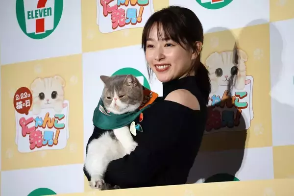 【セブン-イレブン】猫の日「にゃんこ発見!」スイーツなど全6商品を一挙紹介! 肉球、しっぽ、目、三毛猫模様などマニアックに再現 - 猫好き・桜井日奈子も絶賛