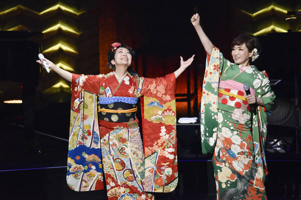 清水ミチコと森山良子が自由に喋って歌う おしゃべりアラモード In