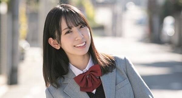 日向坂46金村美玖 最後の制服デート グラビア サンデー 表紙飾る 21年1月13日 エキサイトニュース