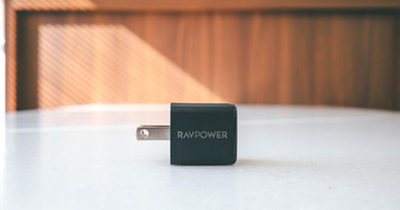 RAVPower、3cmサイズの20W対応小型充電器