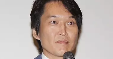 千原ジュニア 中卒やから 高校中退芸人の言葉に感動の声 19年2月15日 エキサイトニュース