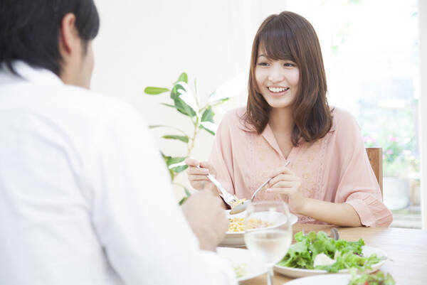 デート中の食事マナーで気になること1位は 2位お店の人への態度が悪い 21年10月16日 エキサイトニュース デート中の食事マナーで気になること1位は 2位お店の人への態度が悪い 21年10月16日 エキサイトニュース