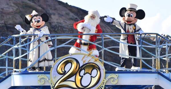 東京ディズニーシー 期間で変わるクリスマスショーお披露目 サンタも登場 21年11月8日 エキサイトニュース