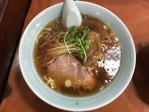 井手隊長の700円以下で旨いラーメンが食べたい 第24回 生姜の効いた王道ラーメンが絶品 神保町の隠れ家的町中華 光華飯店 21年11月26日 エキサイトニュース 井手隊長の700円以下で旨いラーメンが食べたい 第24回 生姜の効いた王道ラーメンが絶品 神保町の隠れ家的町中華 光華飯店 21年11月26日 エキサイトニュース