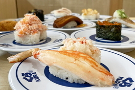 【実食】大粒いくらが110円!? くら寿司の「かにといくらフェア」で大満足