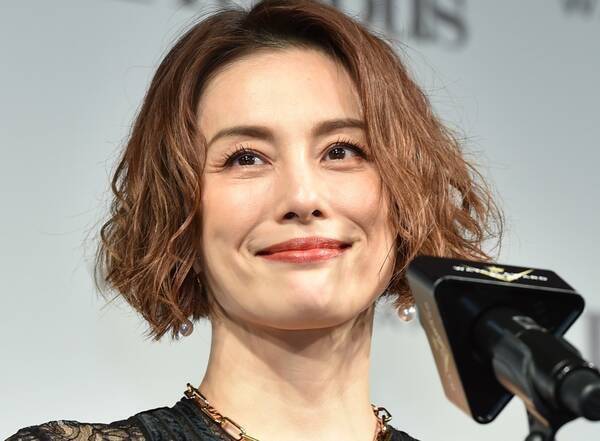 米倉涼子 ドクターx 撮影中に体調を崩す 杖をつきながらやっていた 21年12月10日 エキサイトニュース