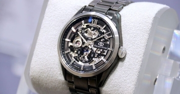 オリエントスター 2026年春夏新作 - ムーブメントに新たな仕上げ、75周年記念モデル「M34 F8 スケルトン ハンドワインディング」