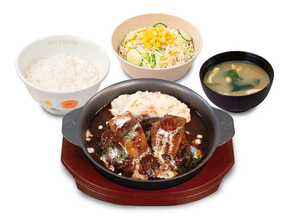 【松屋】ごちそう「煮込みビーフシチューハンバーグ」発売 - ジューシーなハンバーグに赤ワイン仕立ての濃厚ビーフシチュー