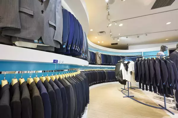 ORIHICAみなとみらい店、レトロフューチャーをコンセプトにリニューアルオープン