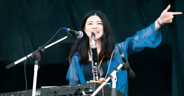 『TOKYO ISLAND』オープニングアクト飾る　バスクラリネット奏者・八巻志帆が魅せた3曲の物語