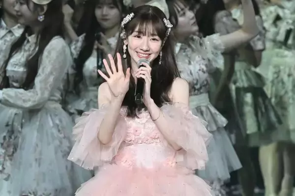 「AKB48柏木由紀、卒コンで感謝「私は世界で一番幸せ者です」 卒業生15人も駆け付ける」の画像