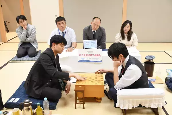 服部慎一郎七段が自戦記で振り返る、新人王戦最後の戦い　詳細は『将棋世界2026年1月号』にて