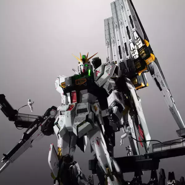 『機動戦士ガンダム 逆襲のシャア』METAL STRUCTURE 解体匠機「RX-93 νガンダム」とオプションパーツ「フィン・ファンネル」がセットで登場