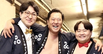 とにかく明るい安村×ウエスP×市川こいくち、身体ひとつで世界を笑わせる「THE TOKYO IDIOTS」“くだらない”が海外で刺さる理由