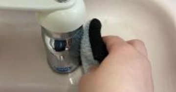 【カインズPB】“汚れをかき出す”ブラシが想像以上に便利! 洗面台・浴室まわりで検証した結果…