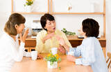 「主婦年金、約4割が「内容は知らない」と回答 - 見直し議論の賛否以前に「理解不足」の実態が判明」の画像1