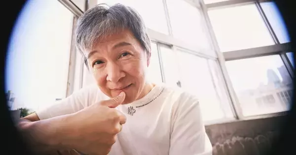 高倉健さんに菅原文太さんも…スタントマン時代に吉本新喜劇座長・アキが目に焼き付けた大スターの芝居「それが全部、自分の引き出しになっています」