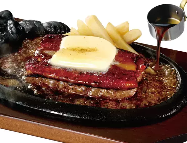 【ブロンコビリー】「炭焼き うながんこハンバーグ～背徳バターのせ～」発売 - うなぎ×ハンバーグ×濃厚バターの贅沢な味わい