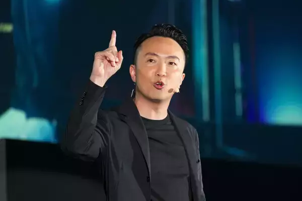 挫折してダンプカーに突っ込んだニューヨークへの再挑戦。INFORICH代表が語る「絶望からの這い上がり」と「つながり」の半生