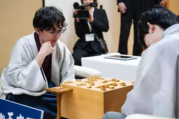 棋士が選ぶ2025年度の最高傑作　「熱局プレイバック」　『将棋世界2026年６月号』より