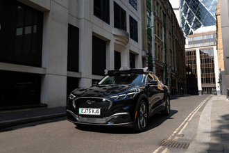 ロンドンのUberに“自動運転車”が登場! 英国初、東京でも年内に日産リーフで導入へ
