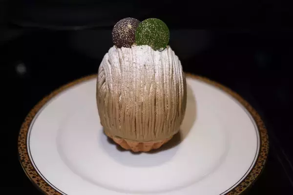 【究極】1個3780円! ホテルニューオータニの「スーパーモンブラン」を食べてみた