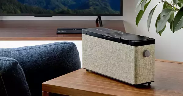 ミライスピーカーがBluetooth対応のお手元スピーカー、言葉くっきり機能も搭載