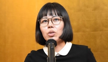 「演劇はラベリング」と語る、大石恵美氏の『よだれ観覧車』が第70回岸田國士戯曲賞