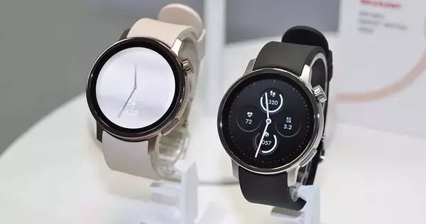 シャープ、摂取カロリーが把握できるスマートウォッチ　体内の水分不足も警告