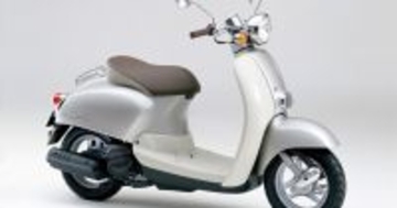 バイクのクイズ 第57回 脱いだらスゴかった! レトロでかわいい原付スクーターの名前は?