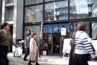 日本の伝統文化の継承をテーマに — 東京・青山に誕生した「Telling Cafe & Gallery」