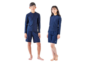 スクール水着「ラッシュガード」の着用が増加 - 水泳授業の定番アイテムに