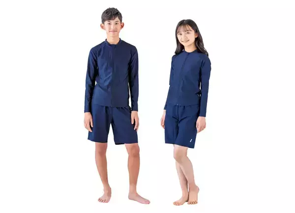 スクール水着「ラッシュガード」の着用が増加 - 水泳授業の定番アイテムに