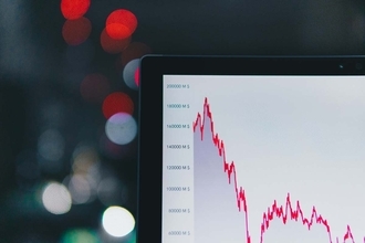 株価が下がったとき、どうする？ 現物株だけではできない“信用取引”の使い方