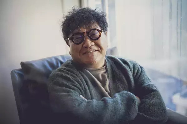 「「まえけんは親友ですね」10年前に亡くなった前田健さんの言葉“生きてることに意味がある”を胸に――カンニング竹山の人生観と職業観を変えた出会い」の画像