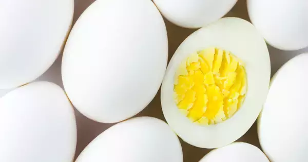 鉄分の吸収が妨げられる、ゆで卵との組み合わせが最悪の食材