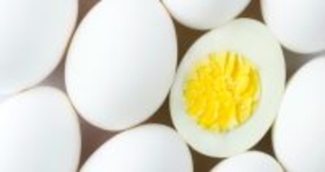 鉄分の吸収が妨げられる、ゆで卵との組み合わせが最悪の食材