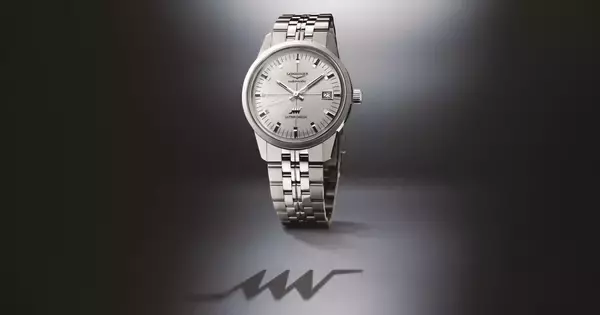 ハイビート・ドレスウォッチの名作が復刻、ロンジン「ウルトラ-クロン クラシック」