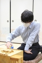 期待の大器が白星スタート！　山下四段が「村田システム」発動許さず勝利　第39期竜王戦４組ランキング戦