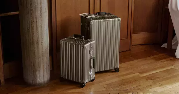 RIMOWA「CLASSIC」に新定番カラー「チタニウム」登場、サテン仕上げの光沢感が魅力