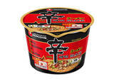 「「辛ラーメン ブラック」が電子レンジ調理対応品にリニューアル - もちもち食感の麺に濃厚＆旨辛なWスープ」の画像1