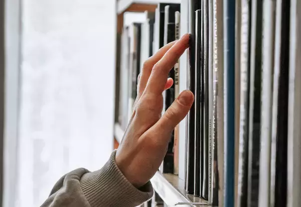 中小企業デットファイナンスの新潮流 第53回 2025年版 財務担当者へお薦めする参考文献