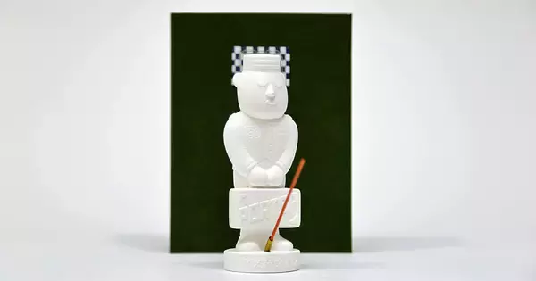 ポーターくんがアロマに──吉田カバン90周年記念の限定オーナメント