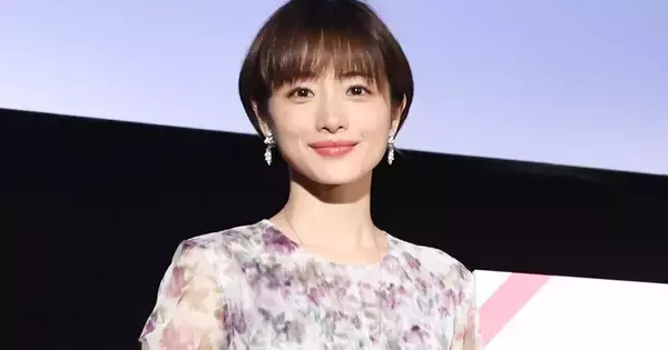 石原さとみ、SNSに対する印象「ネガティブなコメントをする傾向があるのかな」