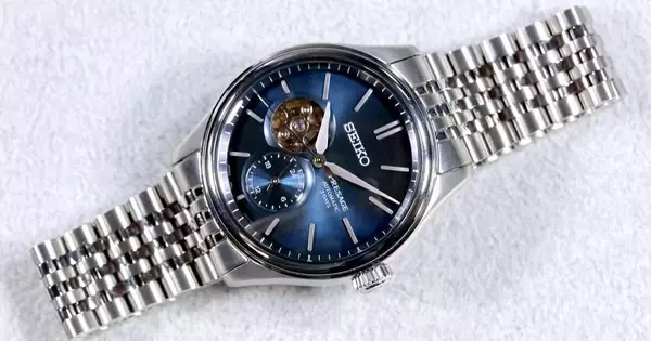 セイコー プレザージュ クラシック「SARJ011」- 藍色ダイヤルと柔らかいケースラインがつくる穏やかな表情