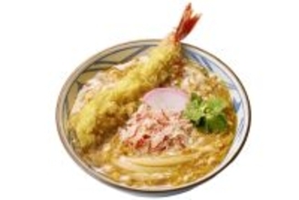 【丸亀製麺】「大海老天×本ずわい蟹」紅白うどんが年明け限定で登場!